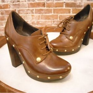 Vince Camuto Canasta